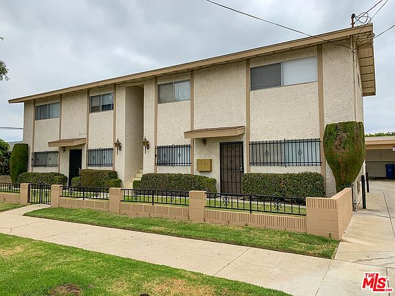 3rd image of 22412 Harvard Blvd