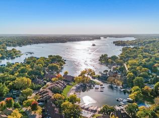 6589 Harbor Bch NE, Prior Lake, MN 55372