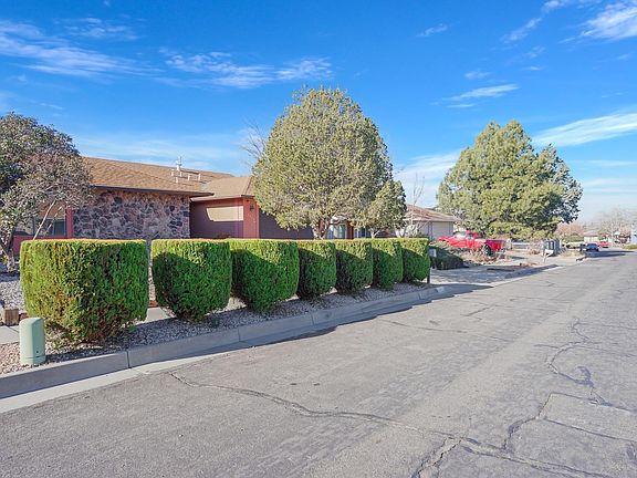 2nd image of 7322 Vivian Dr NE
