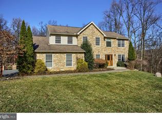 16 Tammy Louise Dr, Fleetwood, PA 19522
