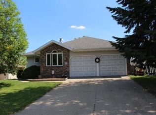 925 Acker Pkwy, Deforest, WI 53532