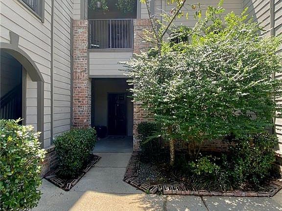 2nd image of 350 Emerald Forest Blvd APT 11202