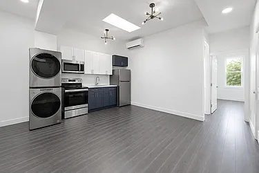 418 Rogers Avenue, #7