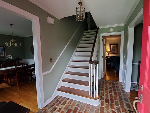 Foyer with Charleston Brick 