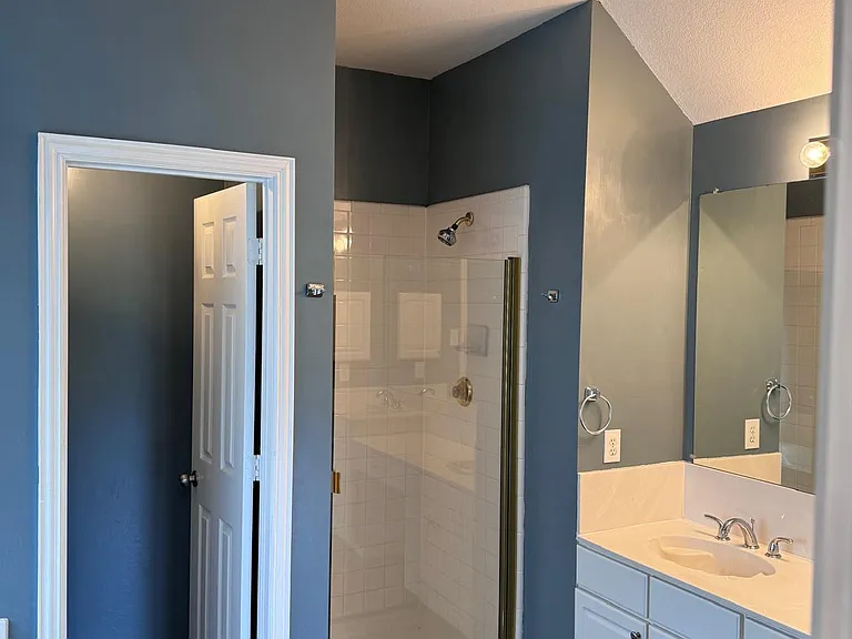 9702 Windy Hollow Dr — Photo 10