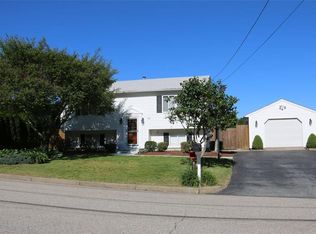 32 Medieval Way, West Warwick, RI 02893