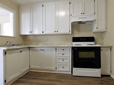 4th image of 1434 NW 22nd St