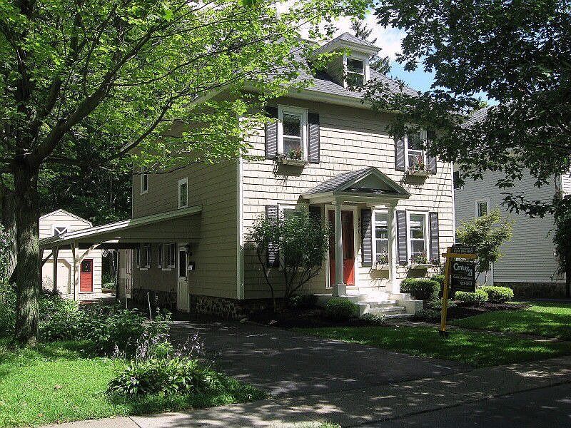 430 Oakwood Ave, East Aurora, NY 14052 Zillow