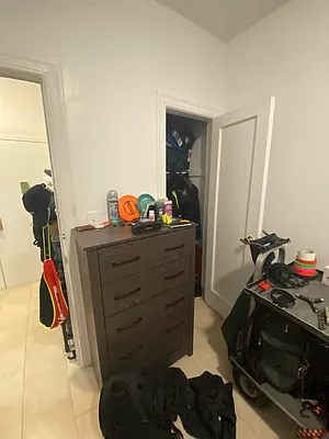 Rented by Universal Realty Group | media 8