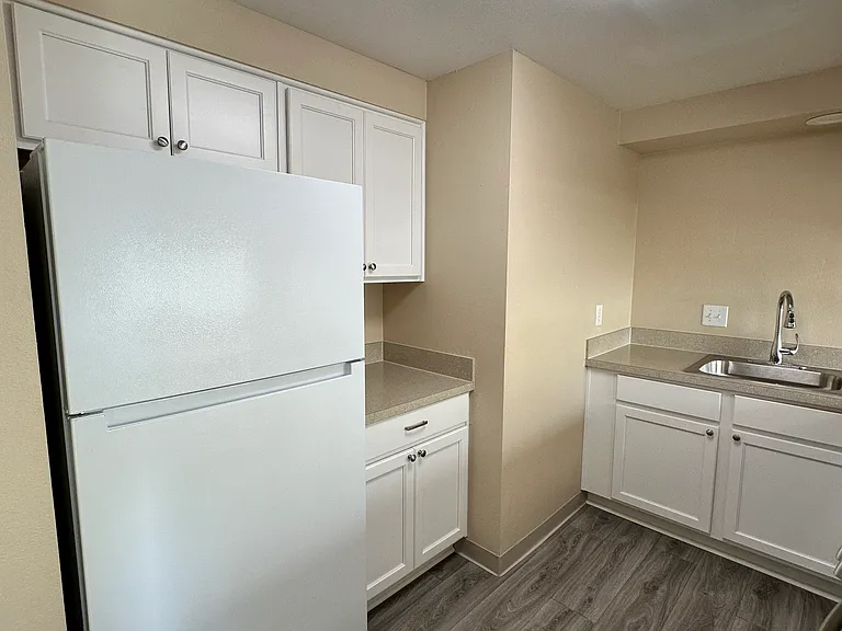 Evanbrook Apartments — Photo 35