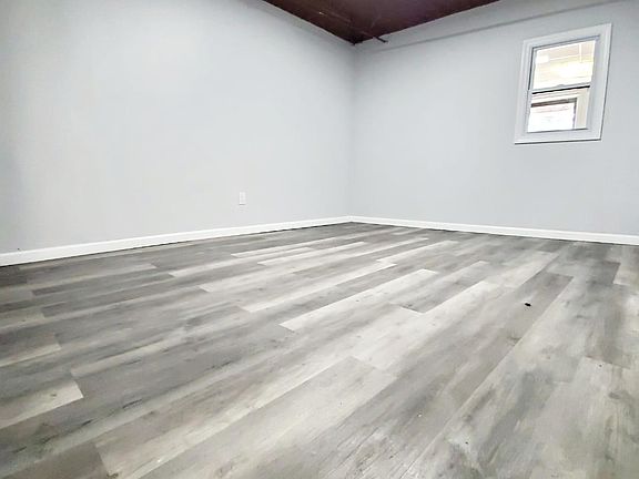 4th image of 337 Randolph Ave #1A