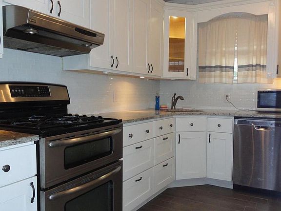 5th image of 2523 S Iseminger St