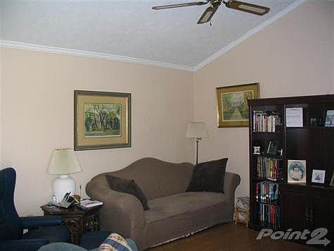 4th image of 1511 Highlands Dr