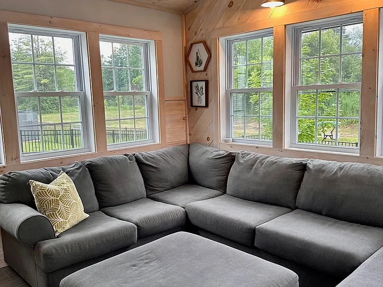 8 Lakepointe Way — Photo 10