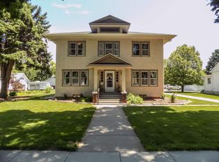 616 East Ave, Holdrege, NE 68949