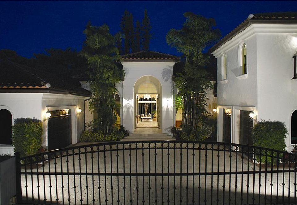 1st image of 1516 Seabreeze Blvd