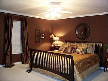HUGE Master Suite with Huge Master Walk In Closet and Priv. Bath