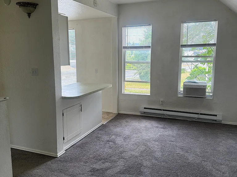 103 W Gilman Ave #2 — Photo 7