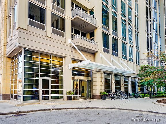 2nd image of 700 N Larrabee St APT 1701