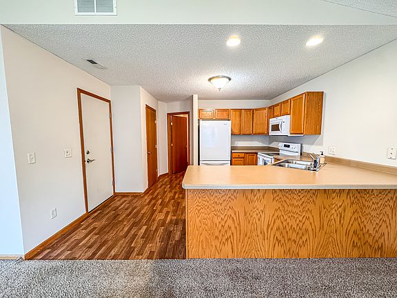 2nd image of 1582 Gunston Dr APT B