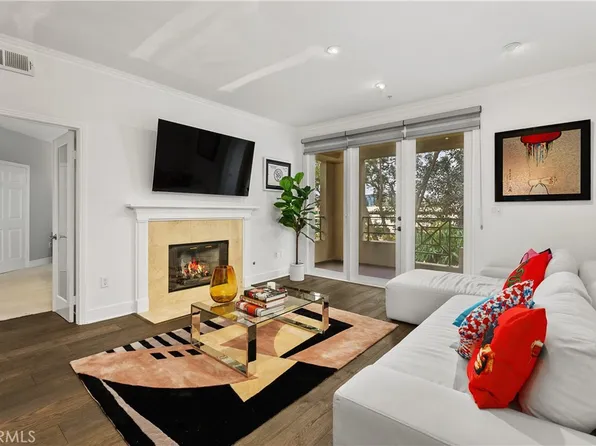 2253 Martin APT 209, Irvine, CA 92612