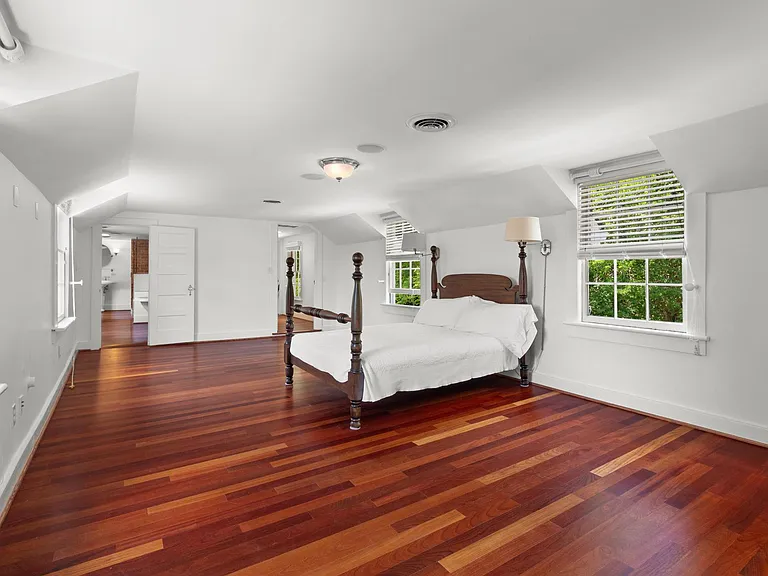 5523 White Hall Rd — Photo 27