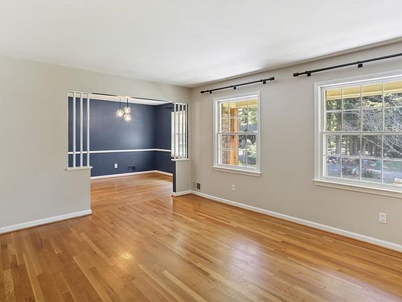 4th image of 4080 Briarglade Way