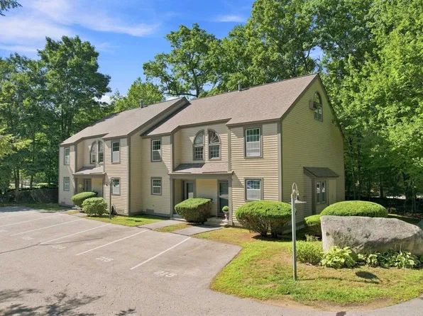 1465 Hooksett Rd Unit 214, Hooksett, NH 03106