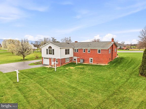 4th image of 1665 Stoneburner Rd
