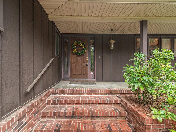 3rd image of 217 Kalmia Forest Dr