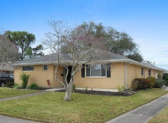 2nd image of 756 Elmeer Ave