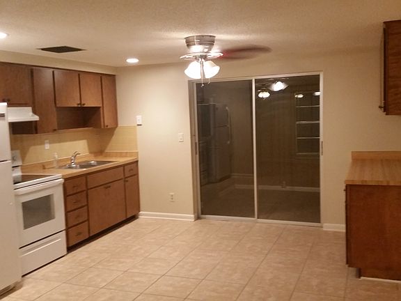 3rd image of 3332 Allandale Dr