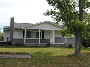 7208 Adams Rd, Powell, TN 37849