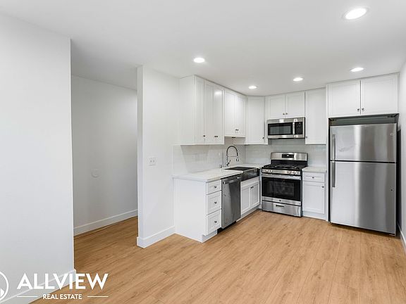 2nd image of 16651 Tunstall Ln #2