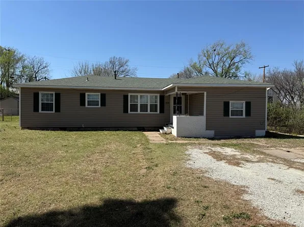 506 N Sharon St, Tecumseh, OK 74873