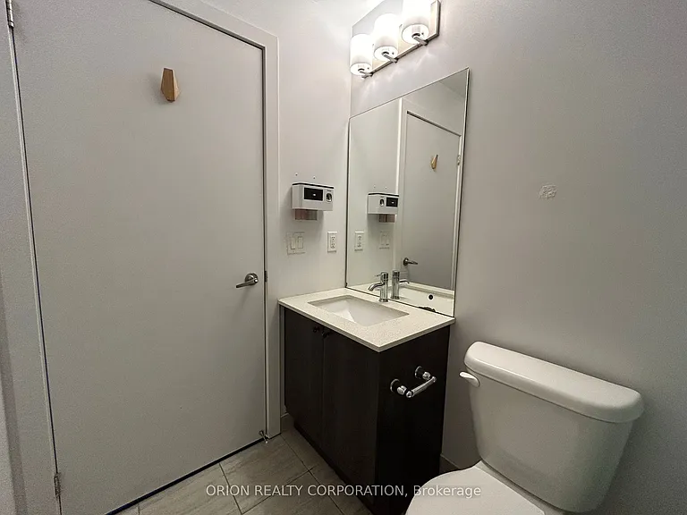 7 Kenaston Gdns #707 — Photo 13