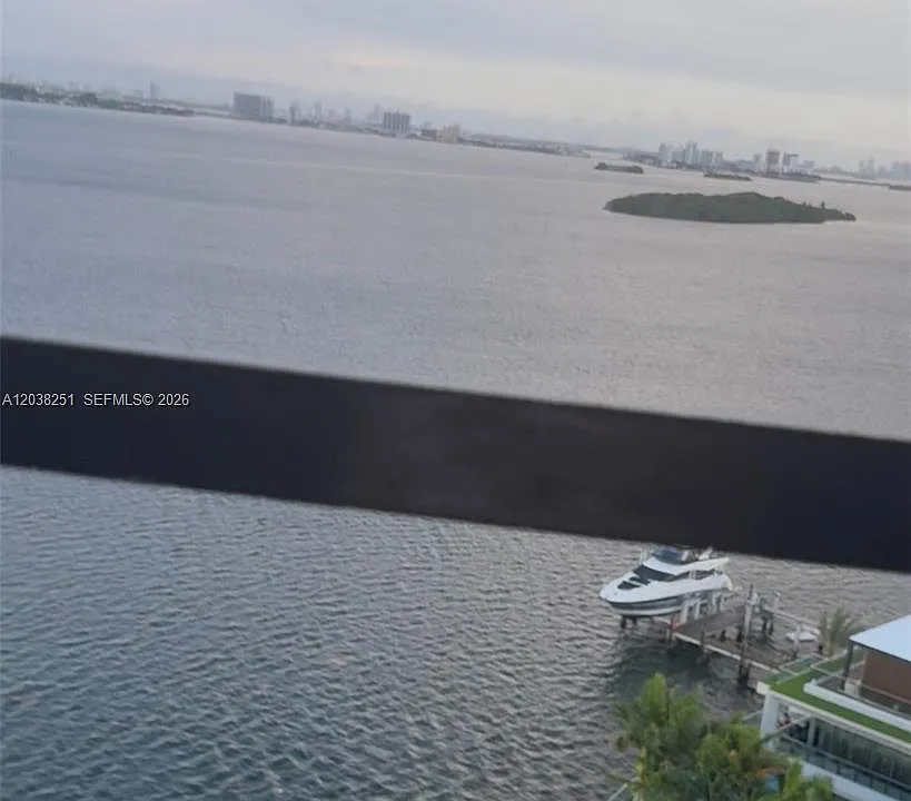 11930 N Bayshore Dr #Penthouse 8