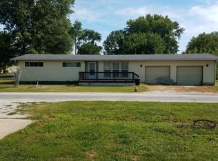 2505 Illinois Ave, Mascoutah, IL 62258