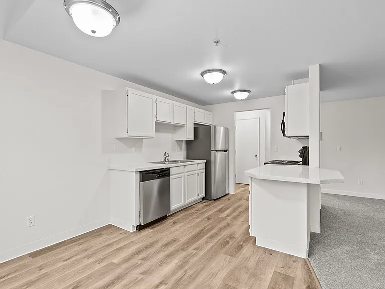 Spacious 2x2 Apartment Homes in Central Tacoma! — Photo 47