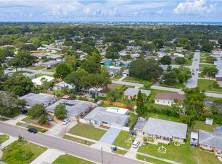 928 20th St SW, Largo, FL 33770