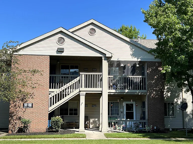 Eagle Crest Apartments — Photo 26