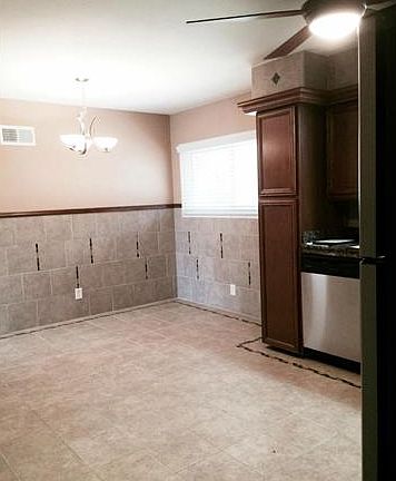 4th image of 9757 Glen Owen Dr