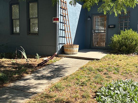 2nd image of 1894 Vine St