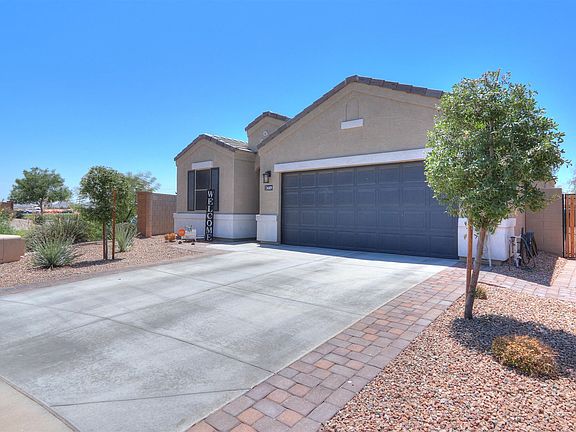 4th image of 36809 W Maddaloni Ave