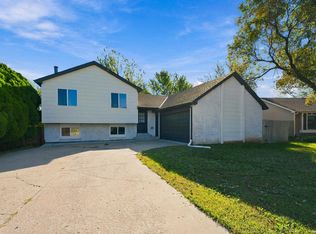 2018 N Burning Tree Rd, Derby, KS 67037