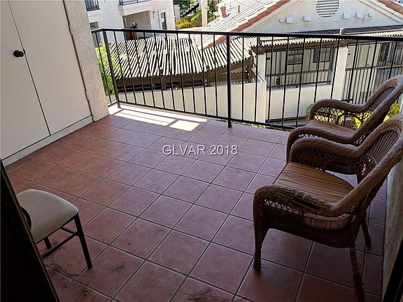 5th image of 4842 Nara Vista Way Unit 204