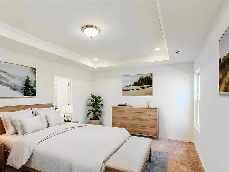 2833 Aubrey St — Photo 11