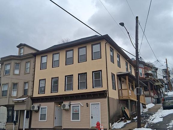 2nd image of 219 N 3rd St