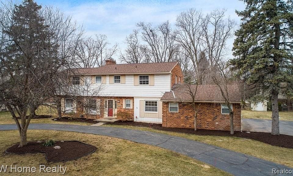 4066 W Newland Dr, West Bloomfield, MI 48323 Zillow