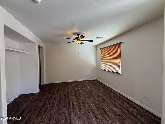 4th image of 1670 E Elgin St